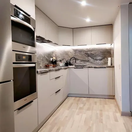 9 Fountain Premium Apartment *
