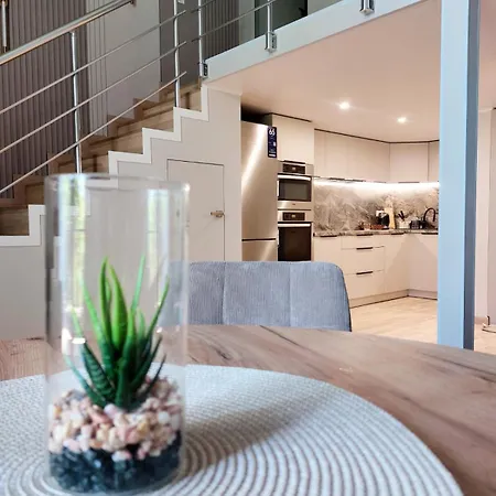 9 Fountain Premium Apartment